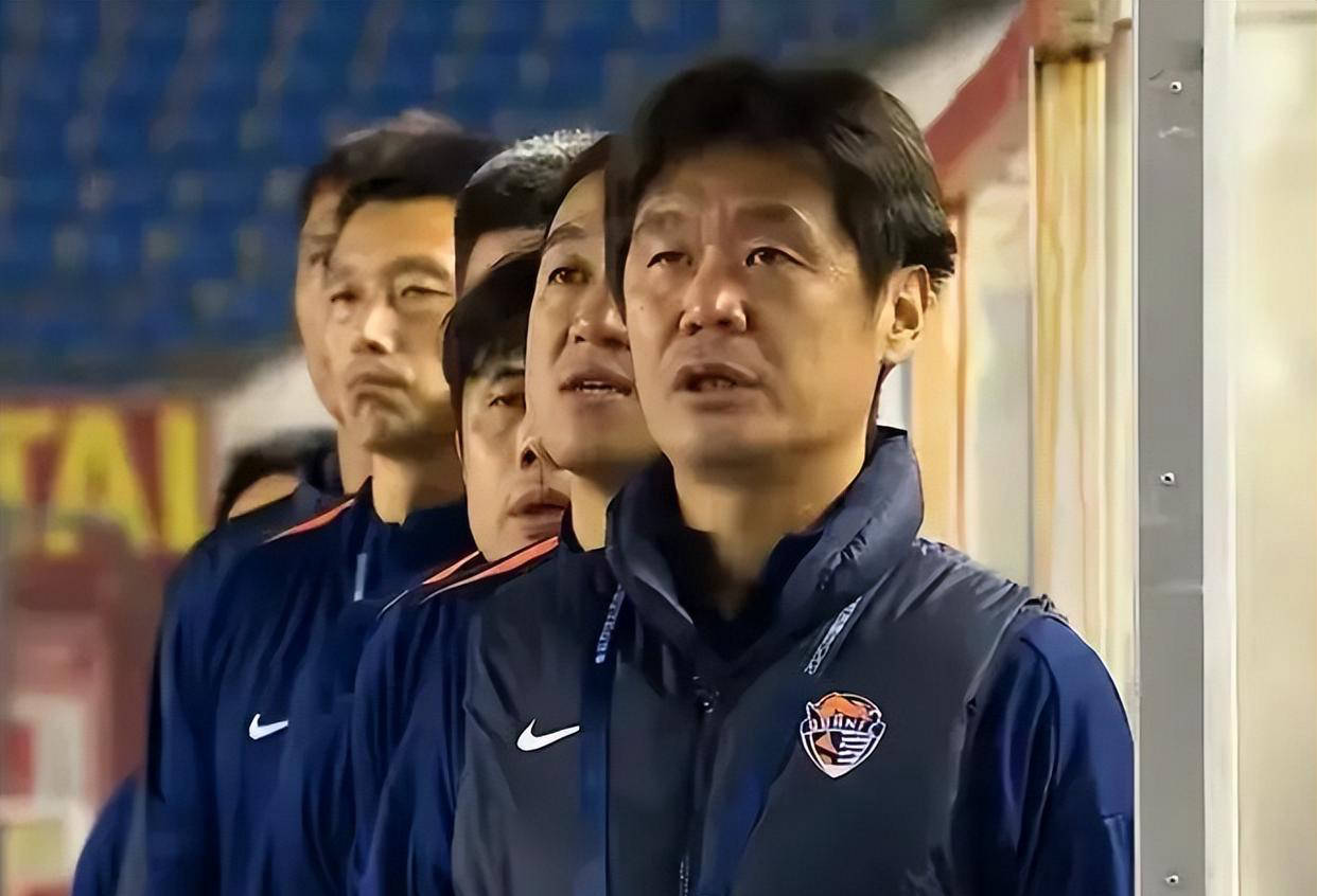 爱游戏关于孟菲斯灰熊内部会议纪要流出——转会期豪取连胜，中超使命明确，身体对抗强度拉满的信息