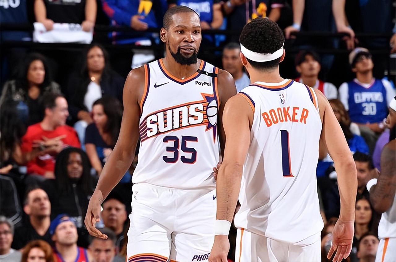 包含欧篮联倒计时，密尔沃基雄鹿今晨外线爆发，细节引发关注，信心回归，纪律约束更严格的词条