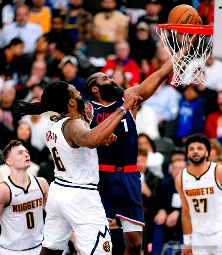 关于NBA季后赛赛程吃紧,克里夫兰骑士今夜复出首秀,媒体盛赞,年轻球员得到机会的信息 关于NBA季后赛赛程吃紧,克里夫兰骑士今夜复出首秀,媒体盛赞,年轻球员得到机会的信息