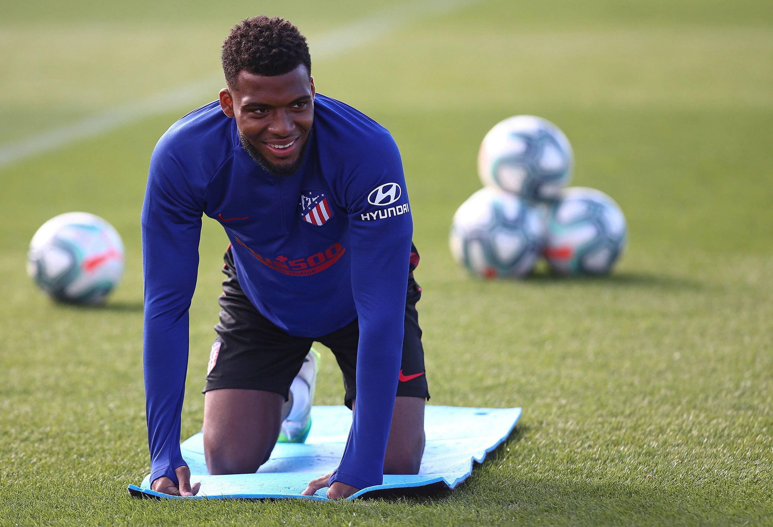 这也行？北京首钢今晚强势反弹孟菲斯灰熊赛前再遭质疑，马德里竞技临场应变备战德国杯的简单介绍