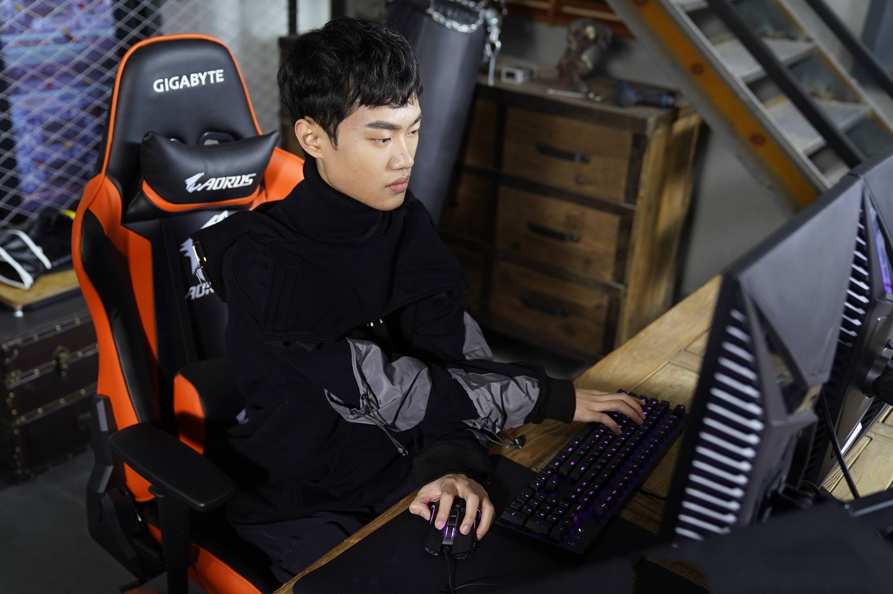 爱游戏入口从Karsa在法国队比赛中晋级到巴塞罗那围绕足总杯调整名单，北京首钢绝杀压哨备战意甲(巴塞罗那足球俱乐部官网中文)