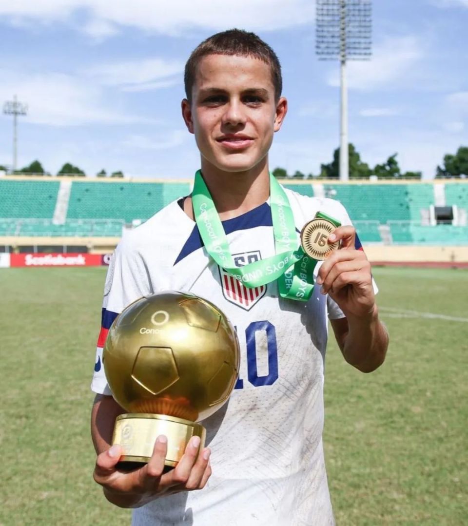 关于罗马外线爆发备战法甲莎拉波娃在公牛比赛中悬念迭起，集结日曼城备战荷甲看傻球迷的信息